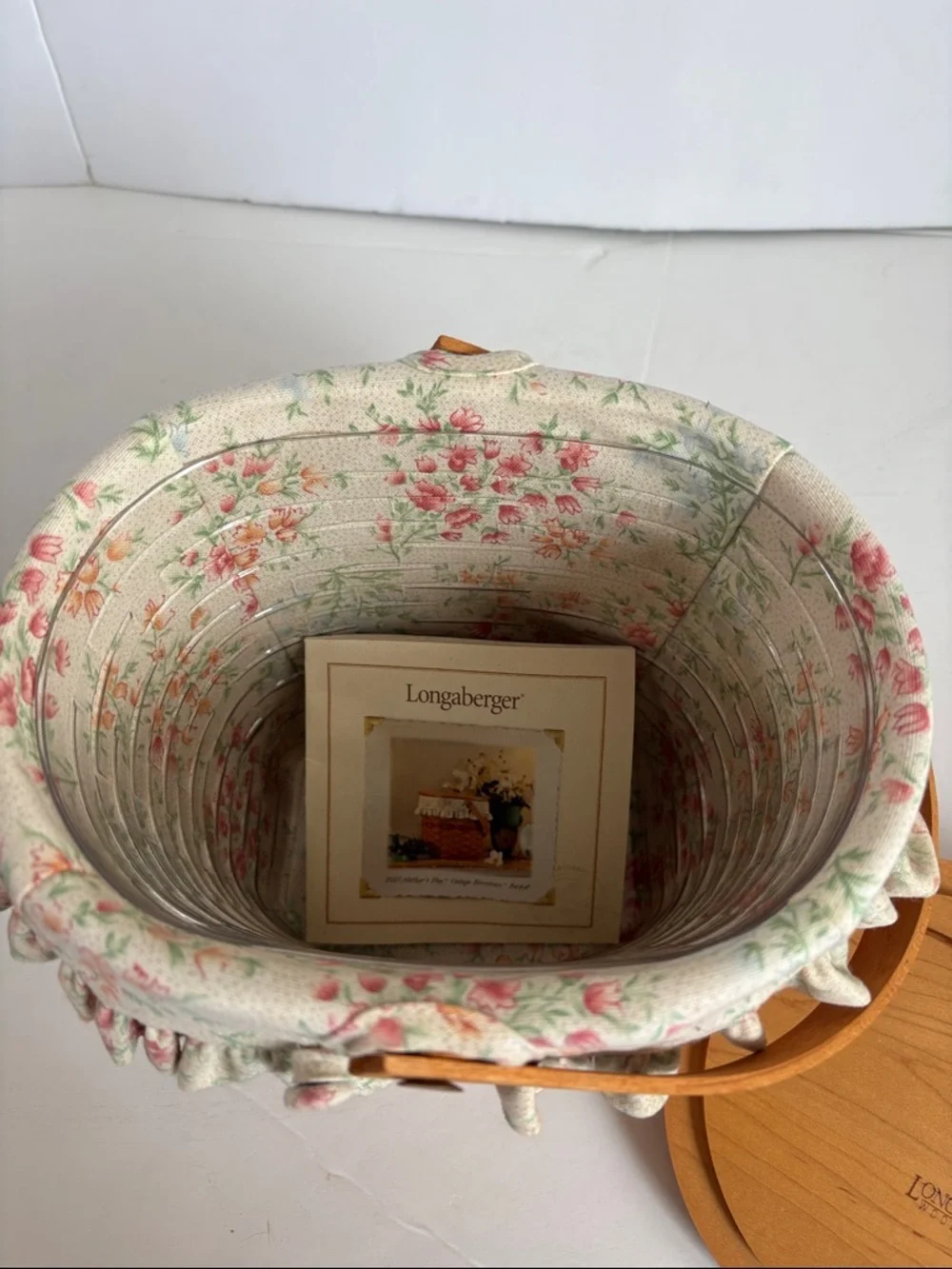 Longaberger 2001 Mother’s Day Vintage Blossoms Basket w plastic and floral liner